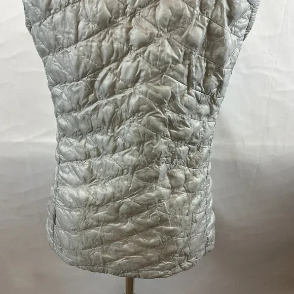 The North Face Quilted Vest S Light Gray Full Zipper Pockets - Picture 10 of 12